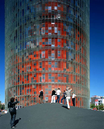 Illustration for article titled The Stunning Works of Pritzker Winner Jean Nouvel